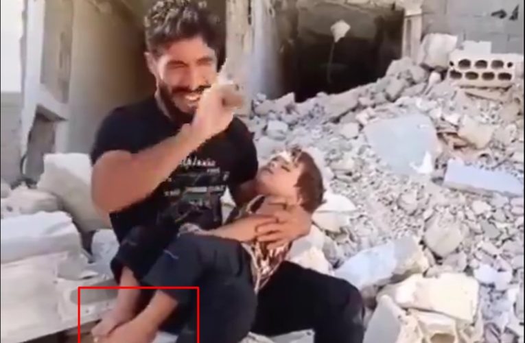 Un padre palestino llora la «muerte de su hijo» se vuelve viral.